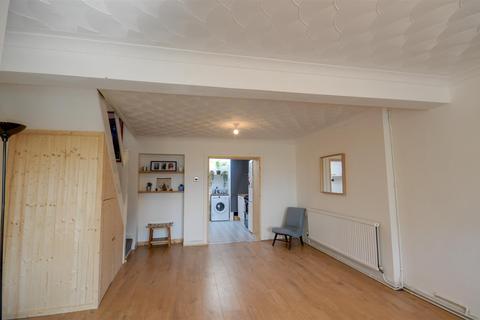 87 Colby Road, Burry Port, SA16 0RL
