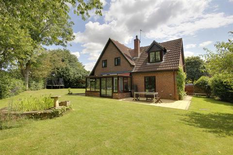 4 bedroom detached house for sale, Castle Drive, South Cave