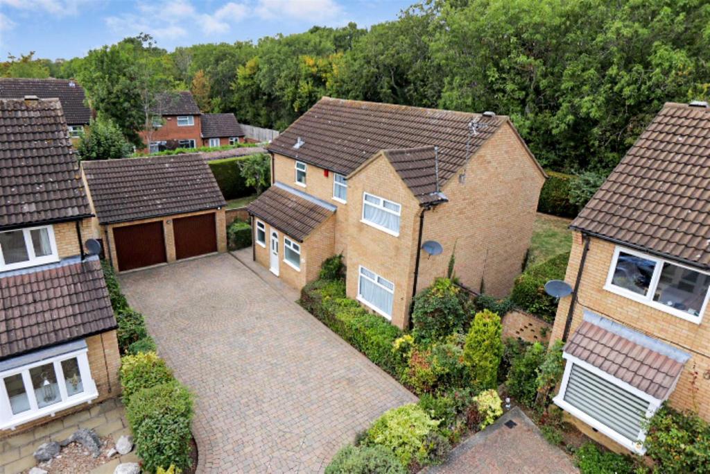 Casterton Close, Heelands, Milton Keynes 4 bed detached house for sale