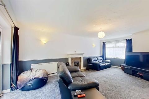 4 Casterton Close, Heelands, Milton Keynes, MK13 7QP
