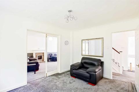 4 Casterton Close, Heelands, Milton Keynes, MK13 7QP