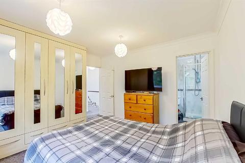 4 Casterton Close, Heelands, Milton Keynes, MK13 7QP