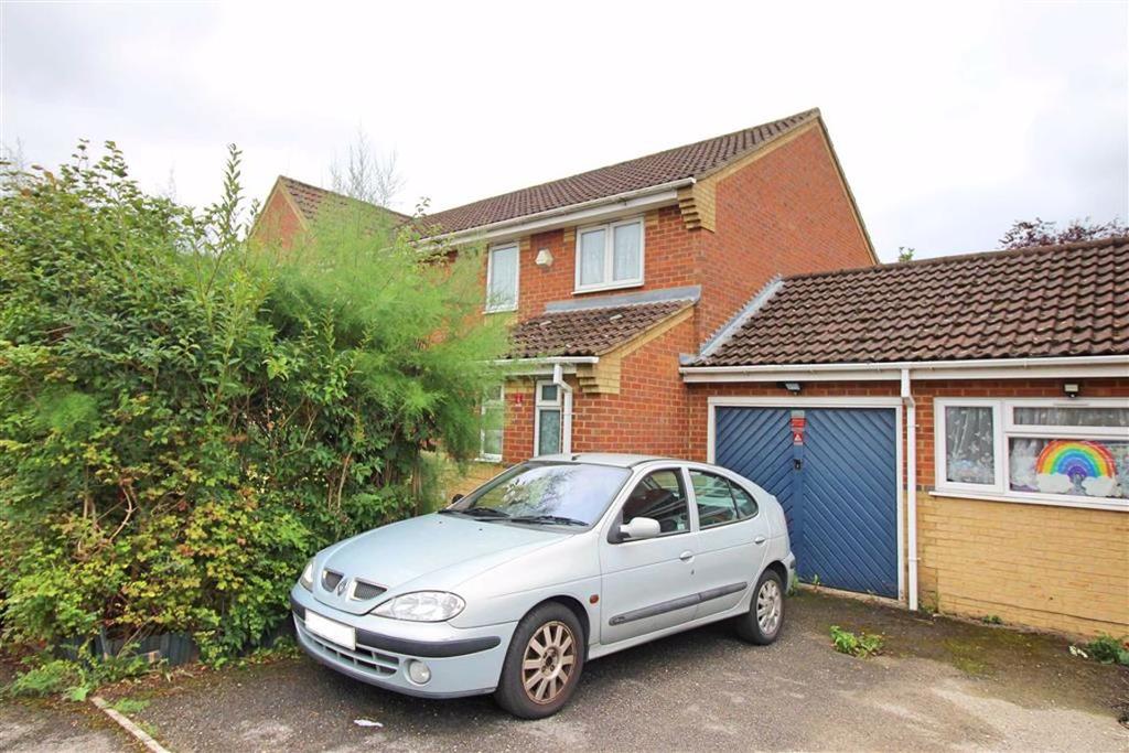 Rutherford Close, Borehamwood, Herts 3 bed end of terrace house for
