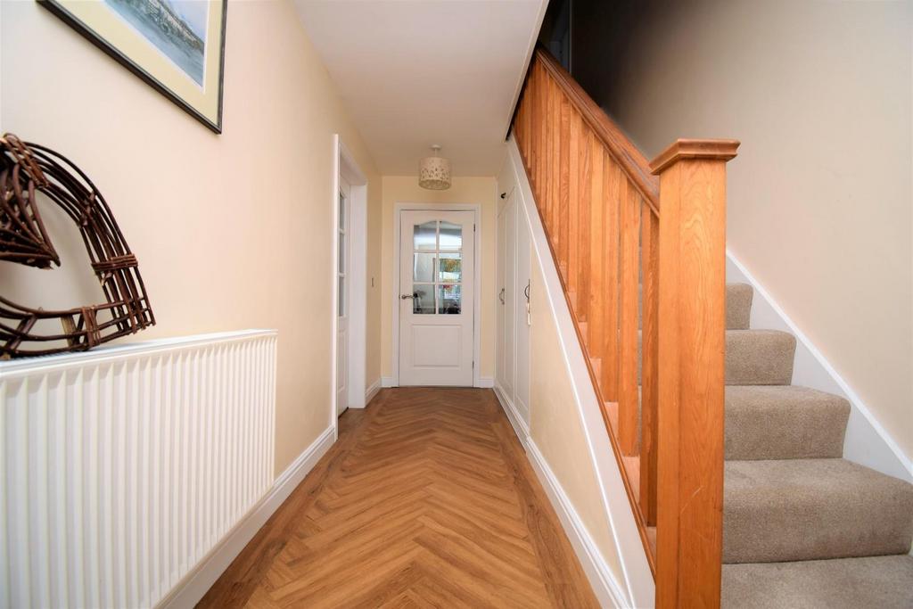 Hallway.jpg