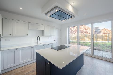29 Wolverhampton Road, Kingswinford, DY6 7HY