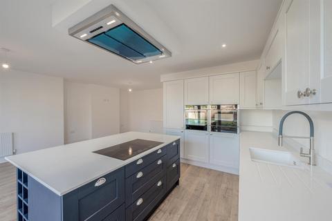 29 Wolverhampton Road, Kingswinford, DY6 7HY