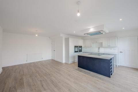 29 Wolverhampton Road, Kingswinford, DY6 7HY