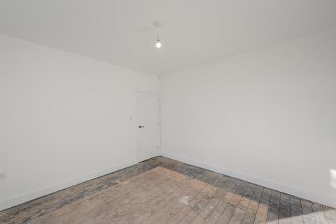 29 Wolverhampton Road, Kingswinford, DY6 7HY