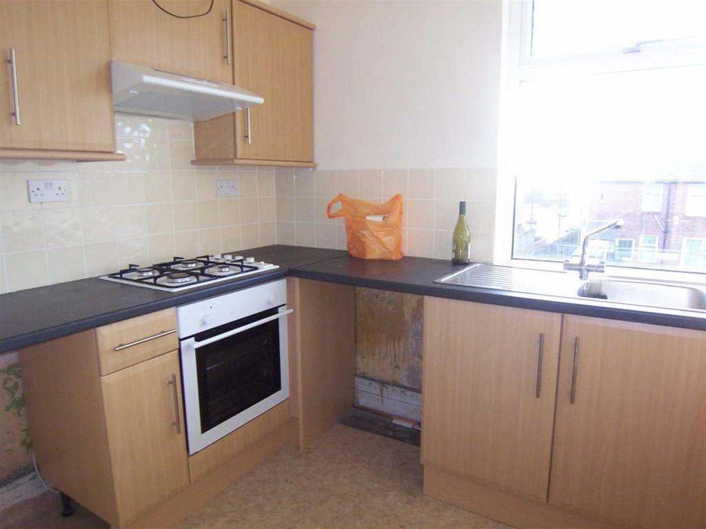 Dene Crescent, Wallsend 2 bed apartment £75,000