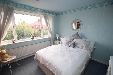 3 bedroom semi-detached house for sale - Kimberley Avenue, North Shields