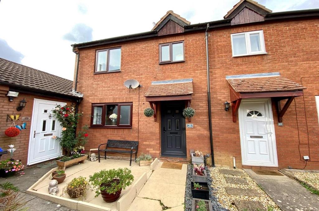 Mallard Close, West Hunsbury, Northampton NN4 2 bed terraced house for