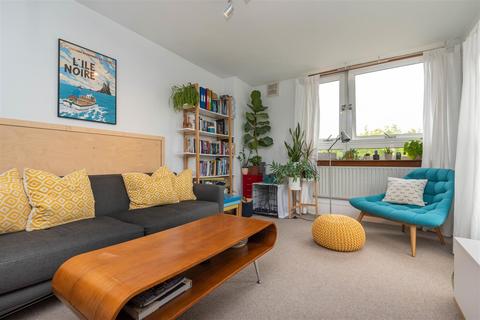 2 bedroom flat for sale - Approach Road, London, E2
