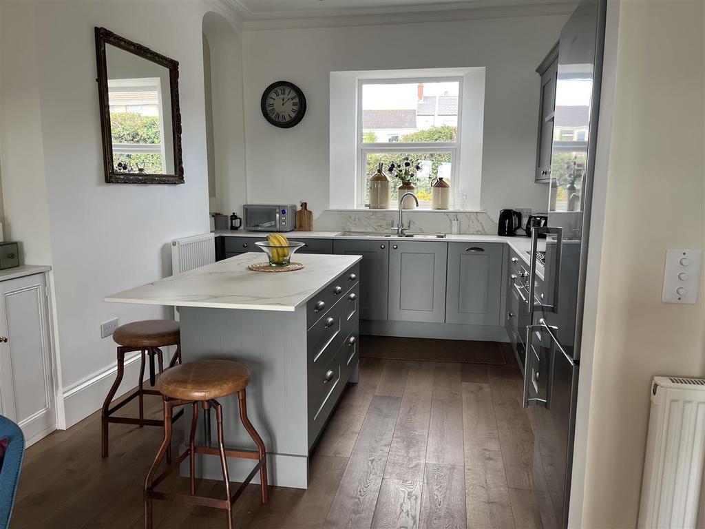 Neyland Heights Kitchen 2.jpg
