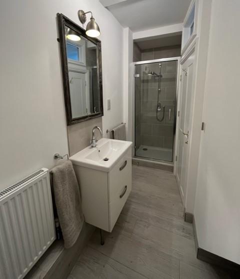 Shower Room 1.jpg