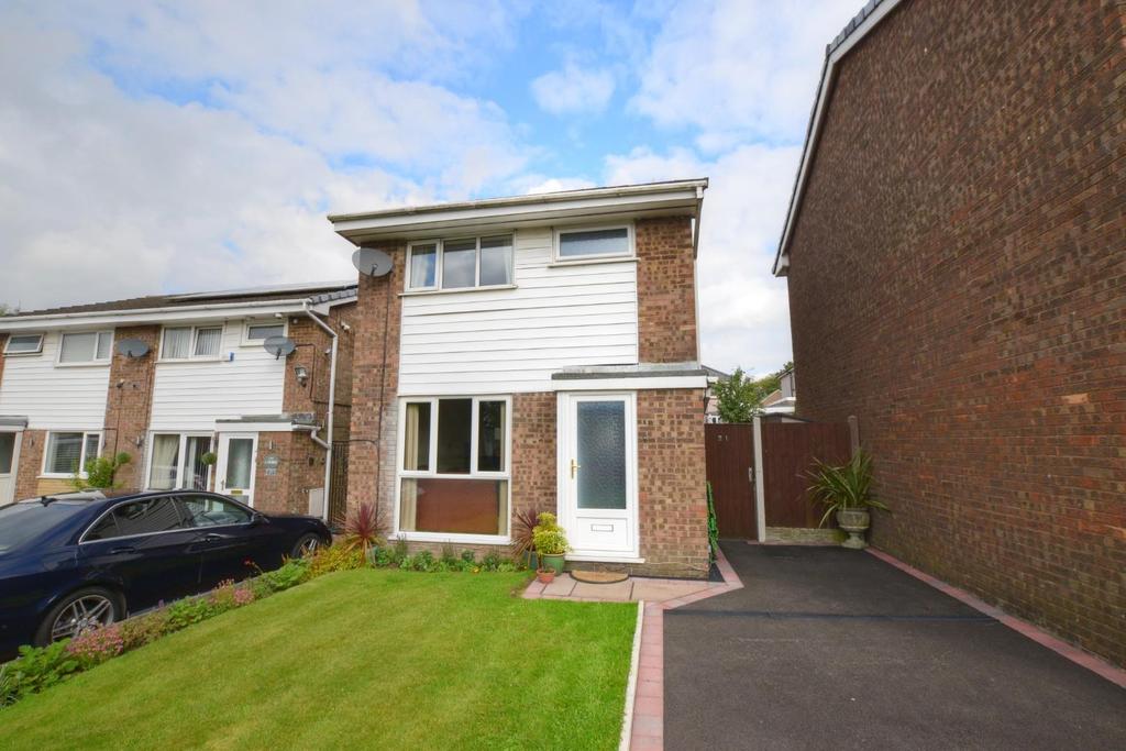 Clifton Road, Brierfield, Nelson 3 bed detached house for sale £200,000