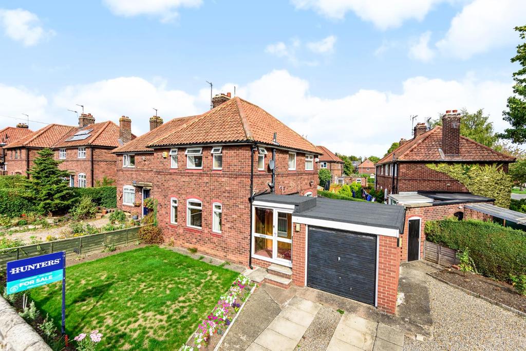 Oxton Lane, Tadcaster 3 bed semidetached house £230,000