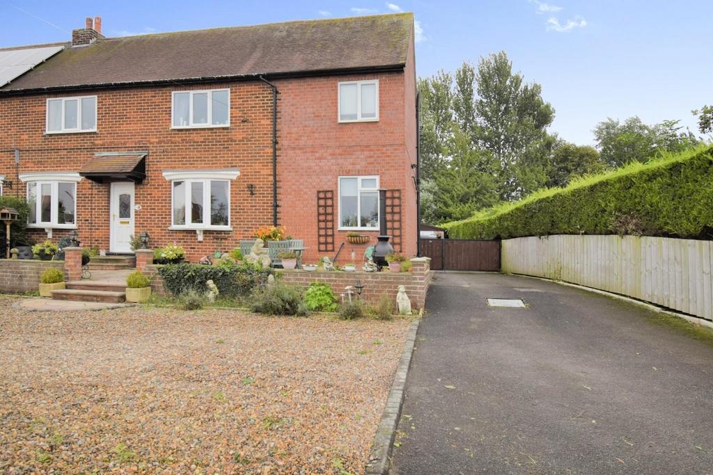Lowfield Lane, Haisthorpe, Driffield 3 bed house for sale £250,000