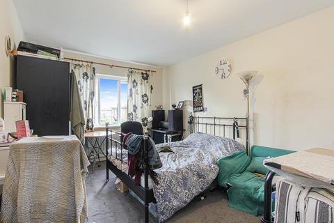 6 bedroom maisonette for sale - Rowan Road, London SW16