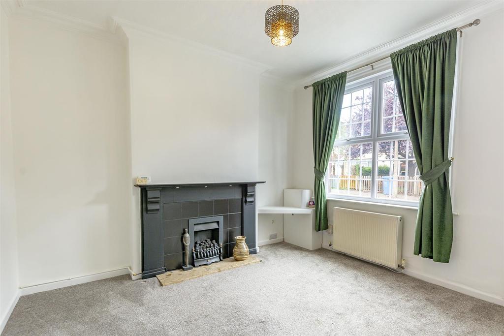 Lounge/Sitting Room