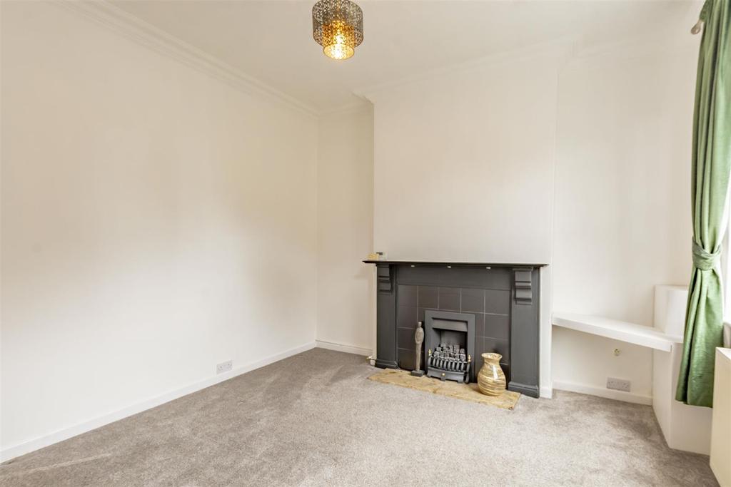 Lounge/Sitting Room