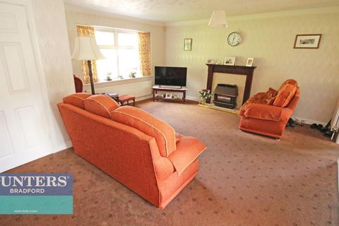 16 Bootham Park, Daisy Hill, Bradford, BD9 6EG