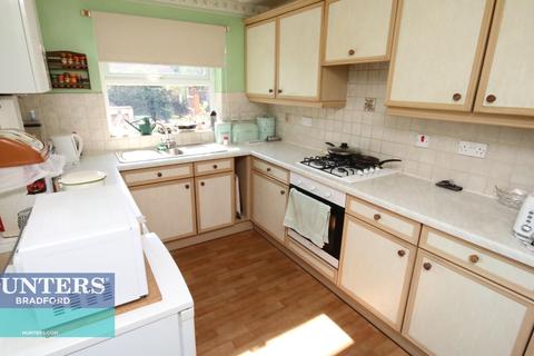 16 Bootham Park, Daisy Hill, Bradford, BD9 6EG