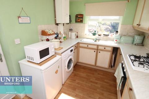 16 Bootham Park, Daisy Hill, Bradford, BD9 6EG