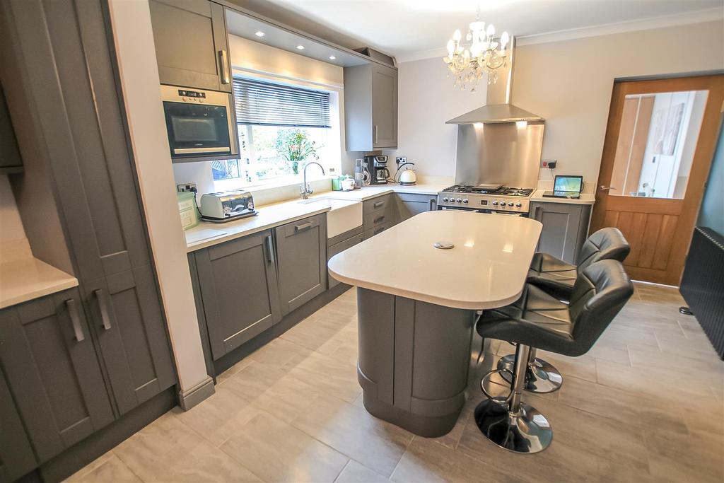 Watson Road, Newton Aycliffe 3 bed semidetached house £175,000