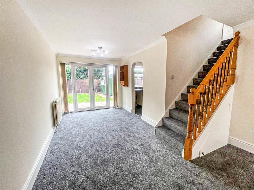 Red Hall Drive, Barwell 3 bed detached house £925 pcm (£213 pw)