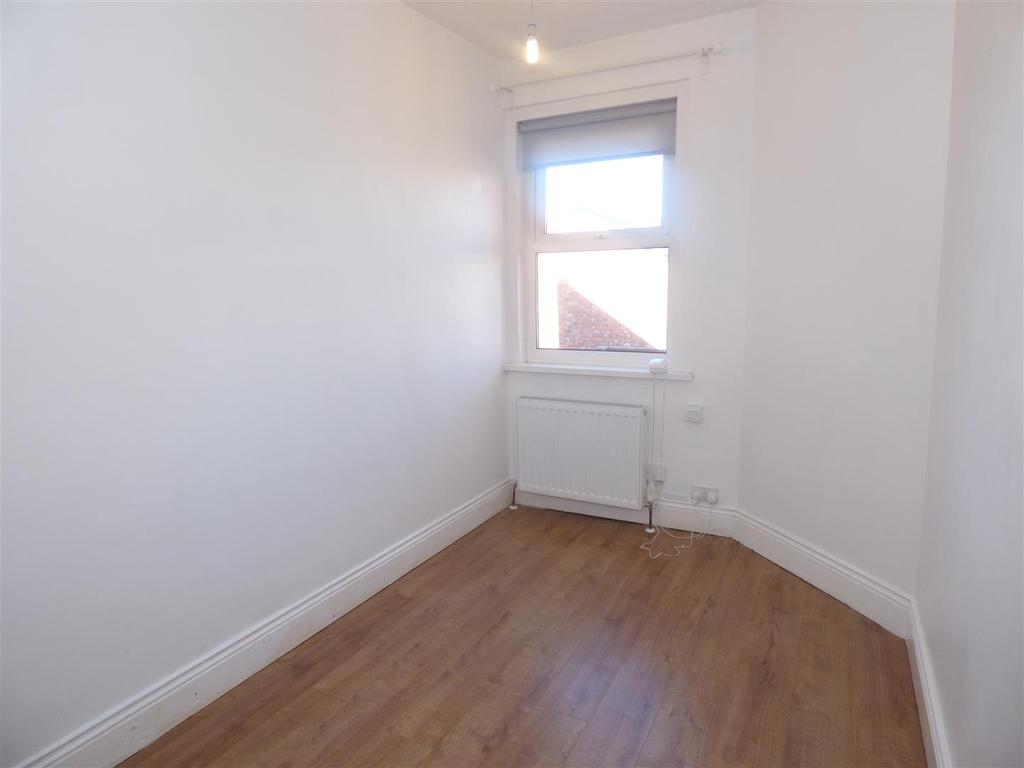 Cauldwell Lane, Monkseaton 3 bed apartment £725 pcm (£167 pw)