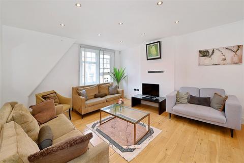 3 bedroom flat for sale, Duke Street, Mayfair, London W1K