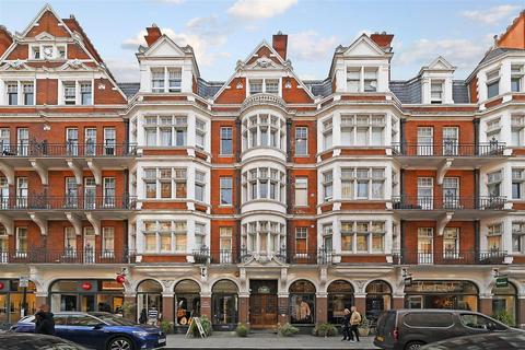 3 bedroom flat for sale, Duke Street, Mayfair, London W1K