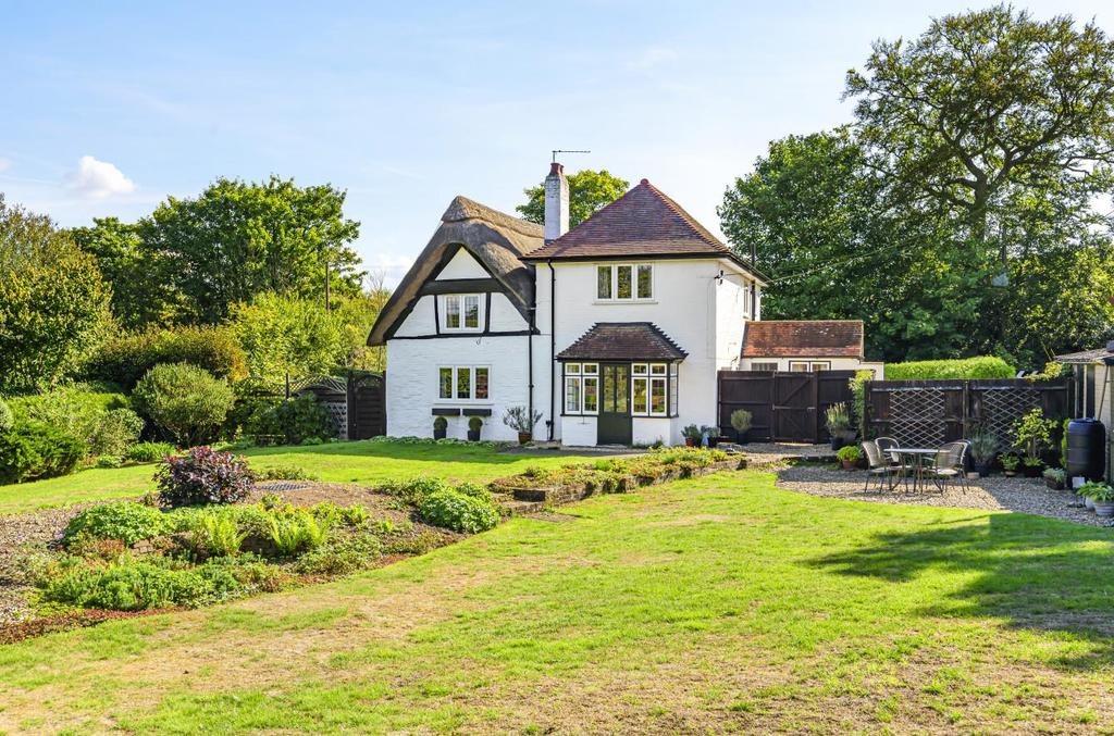 Highbridge Road, Highbridge, Otterbourne 4 bed detached house £875,000