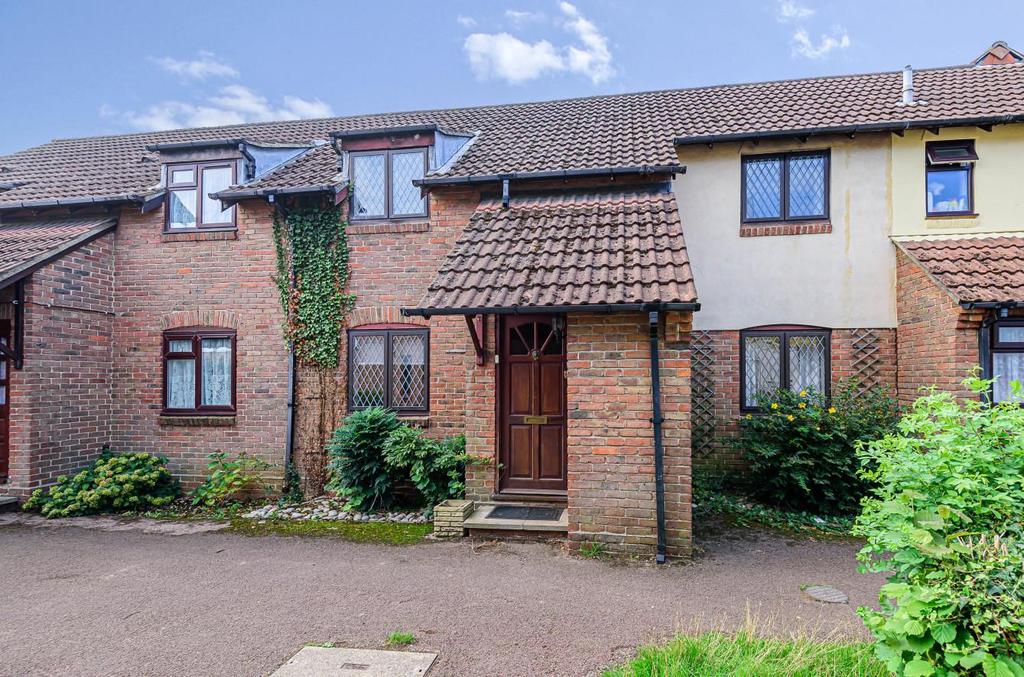 Mellor Close, Ingatestone 3 bed terraced house for sale £495,000