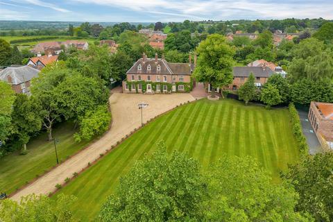 7 bedroom character property for sale, Kneeton Road, East Bridgford