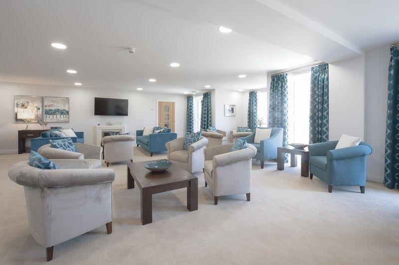 Homeowners Lounge...jpg
