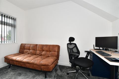 424 Erith Road, Northumberland Heath, Erith, DA8 3NJ
