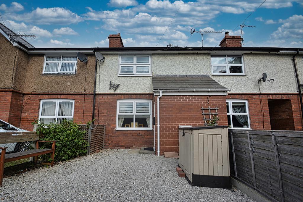 Walnut Tree Avenue, Hereford, HR2 2 bed terraced house £195,000