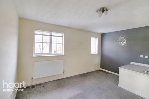 37 Karina Close, Chigwell, IG7 4EN