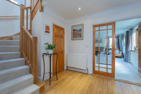 Meadowville Bakers Lane, Maidenhead, SL6 6QQ