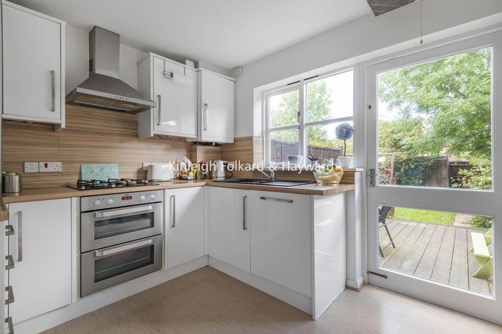 Edward Tyler Road, Lee 2 bed terraced house £450,000
