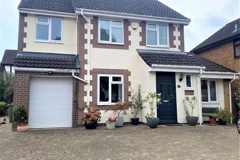 17 Apple Tree Close, Abbeymead, Gloucester, GL4 5BZ