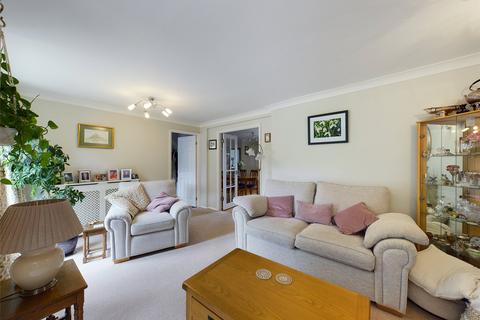 17 Apple Tree Close, Abbeymead, Gloucester, GL4 5BZ