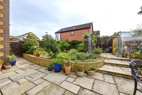 17 Apple Tree Close, Abbeymead, Gloucester, GL4 5BZ