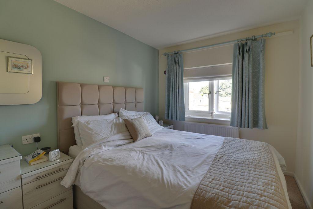 Bedroom 1 (Double)