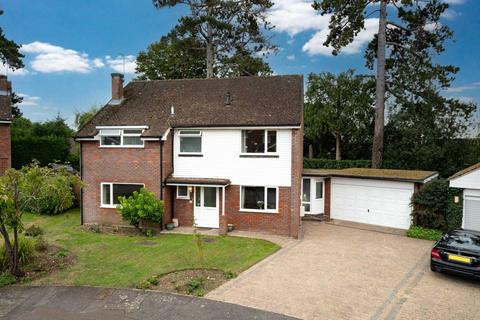 10 Fulmar Crescent, Hemel Hempstead, HP1 1SG