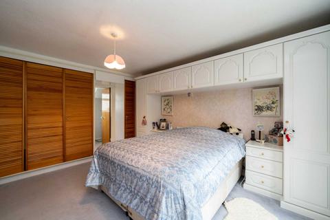10 Fulmar Crescent, Hemel Hempstead, HP1 1SG