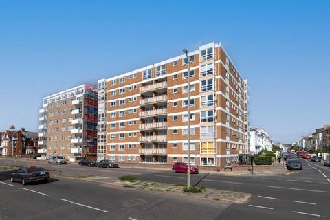 2 bedroom flat to rent, Albany Towers, St Catherine`s Terrace, Hove
