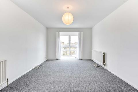 2 bedroom flat to rent, Albany Towers, St Catherine`s Terrace, Hove
