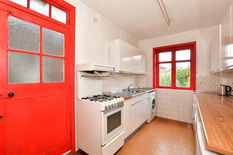 37 Forest Approach, Woodford Green, IG8 9BP